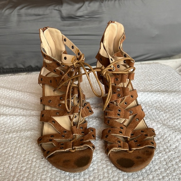 Brown “Lace Up” Block Heels - Picture 2 of 3